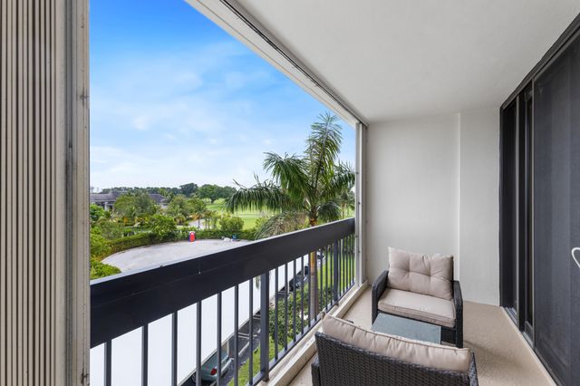 2400 Presidential Way 401, West Palm Beach, FL 33401