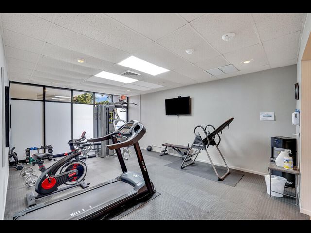 2400 Presidential Way 401, West Palm Beach, FL 33401