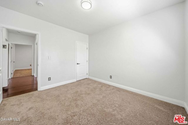 1319 E 75th Street, Los Angeles, CA 90001