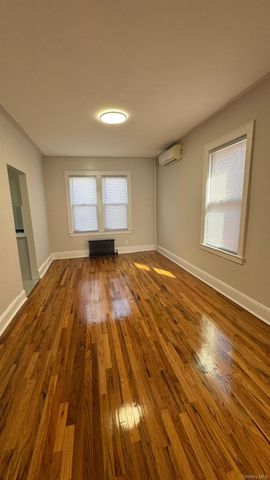 14729 Coolidge Avenue, Briarwood, NY 11435