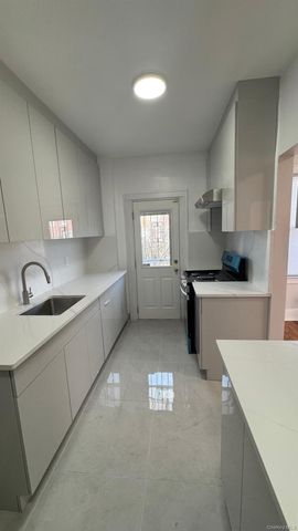 14729 Coolidge Avenue, Briarwood, NY 11435