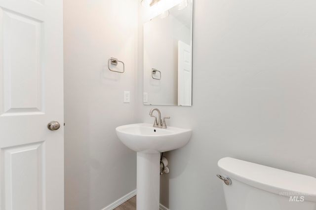 3787 E Jamestown Dr, Nampa, ID 83686