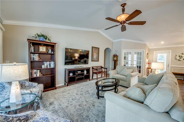 3038 SW 10th PL, Cape Coral, FL 33914