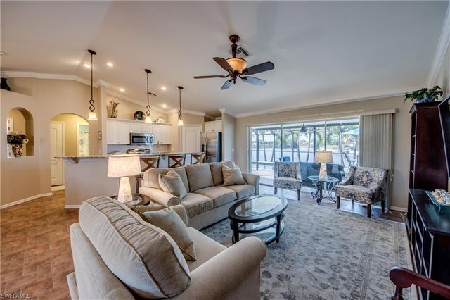 3038 SW 10th PL, Cape Coral, FL 33914