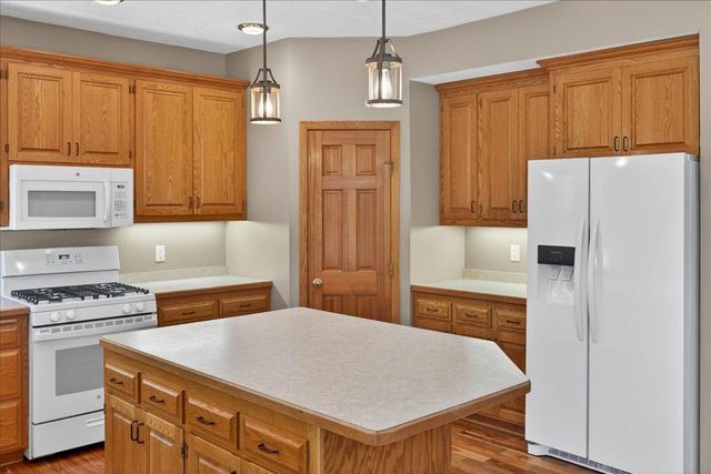 17470 91st Place N, Maple Grove, MN 55311