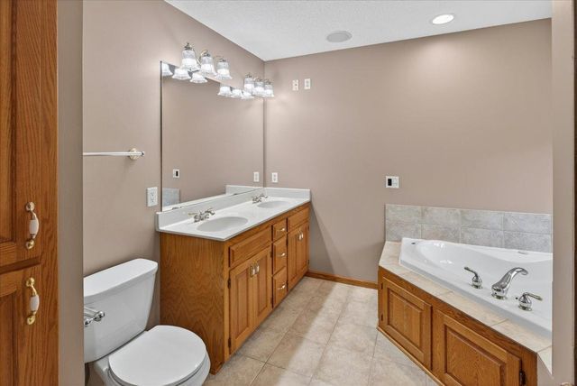 17470 91st Place N, Maple Grove, MN 55311