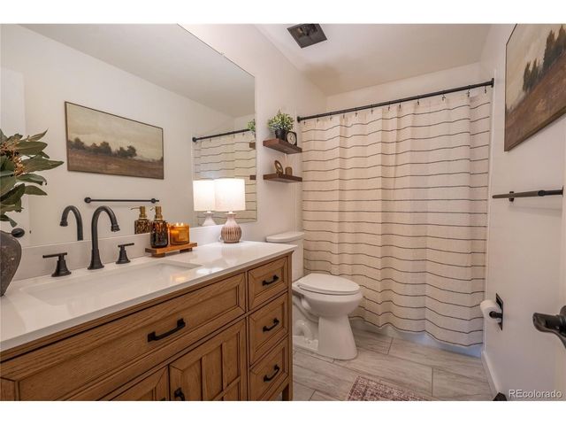 4617 W Ponds Cir, Littleton, CO 80123