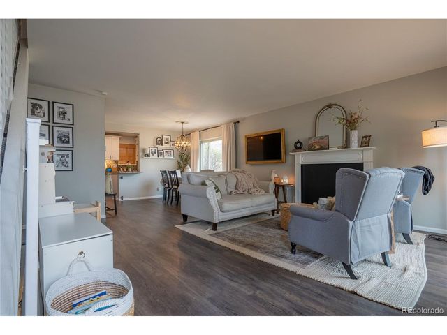 4617 W Ponds Cir, Littleton, CO 80123