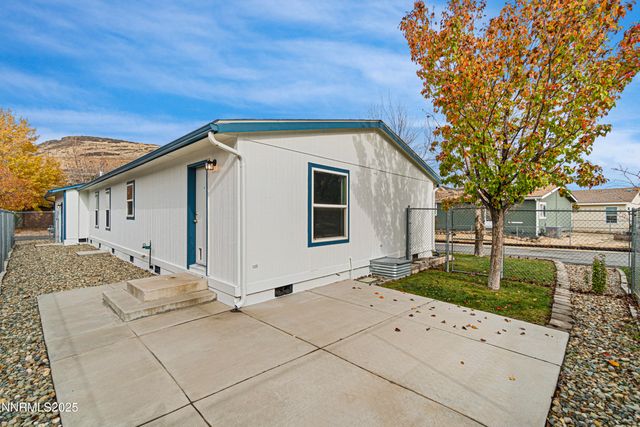 205 Rue De La Chartreuse, Sparks, NV 89434