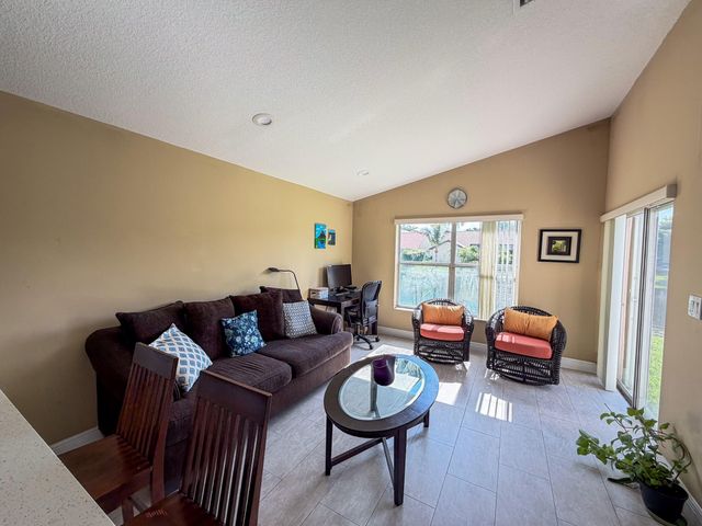 775 NW 165th Avenue, Pembroke Pines, FL 33028