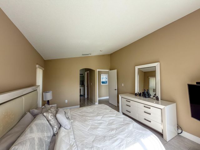 775 NW 165th Avenue, Pembroke Pines, FL 33028