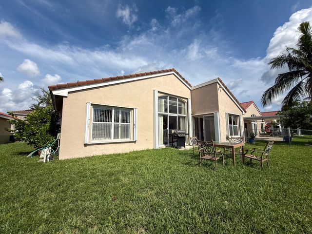 775 NW 165th Avenue, Pembroke Pines, FL 33028