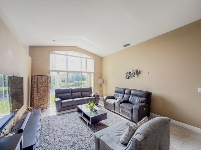 775 NW 165th Avenue, Pembroke Pines, FL 33028