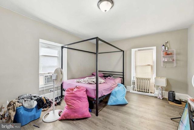 402 POPLAR ST, Darby, PA 19023