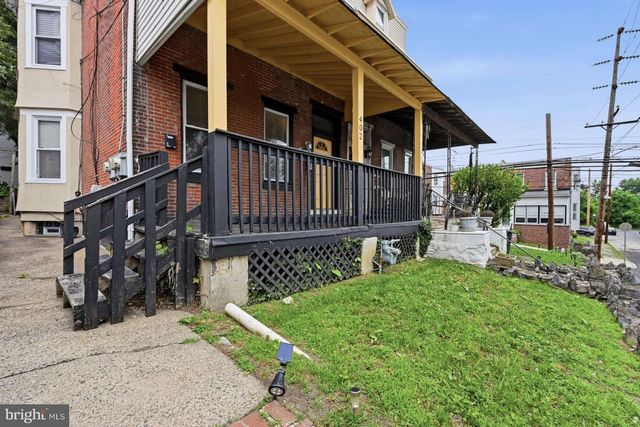 402 POPLAR ST, Darby, PA 19023