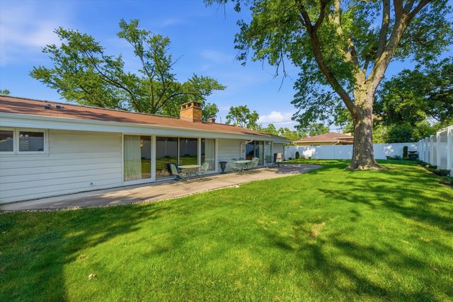17413 Emerson Avenue, Hazel Crest, IL 60429