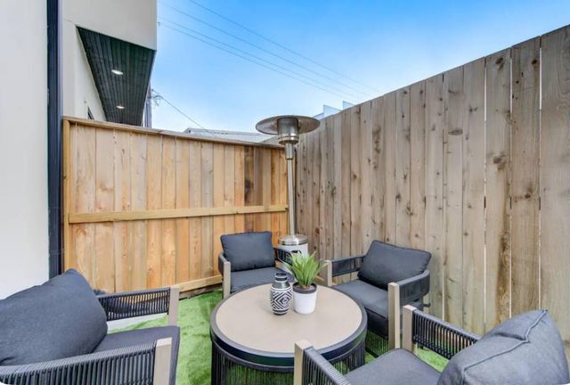 5704 Fairdale Lane B, Houston, TX 77057