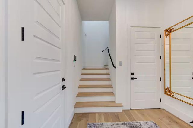 5704 Fairdale Lane B, Houston, TX 77057