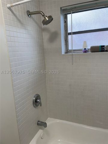 1450 Atlantic Shores Blvd 109, Hallandale Beach, FL 33009