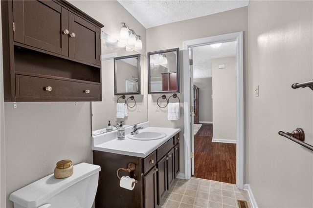 127 Sedeca Dr, North Strabane, PA 15317