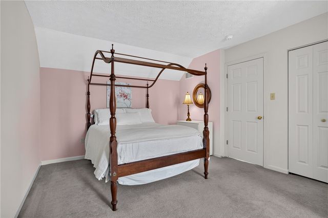 127 Sedeca Dr, North Strabane, PA 15317