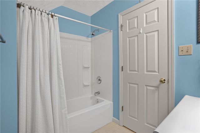 127 Sedeca Dr, North Strabane, PA 15317
