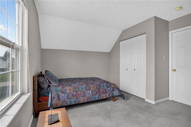 127 Sedeca Dr, North Strabane, PA 15317