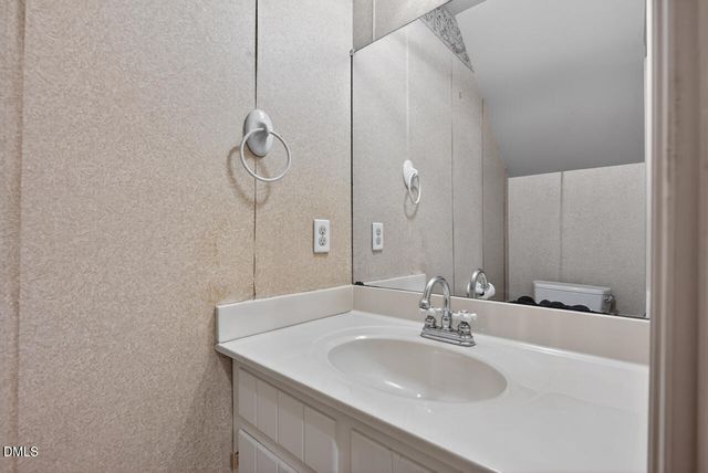 2502 Chapel Hill Road A, Durham, NC 27707