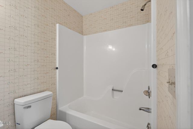 2502 Chapel Hill Road A, Durham, NC 27707