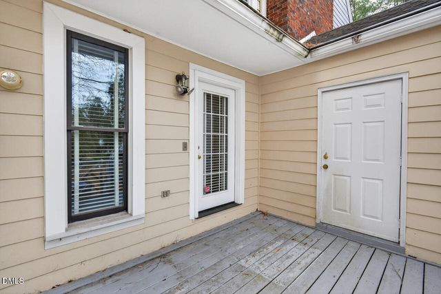 2502 Chapel Hill Road A, Durham, NC 27707