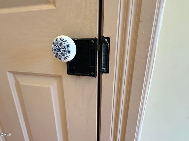 2502 Chapel Hill Road A, Durham, NC 27707