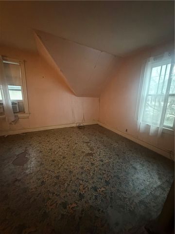 507 Academy Avenue, Providence, RI 02908