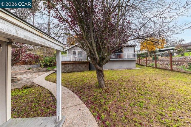 15 Aspen Ct, El Sobrante, CA 94803