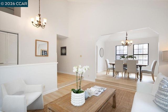 15 Aspen Ct, El Sobrante, CA 94803