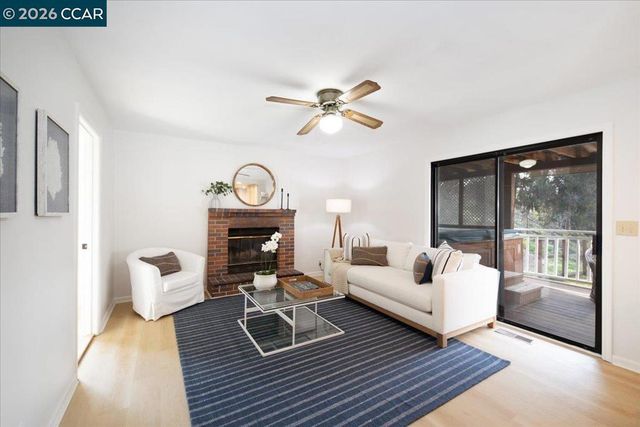 15 Aspen Ct, El Sobrante, CA 94803