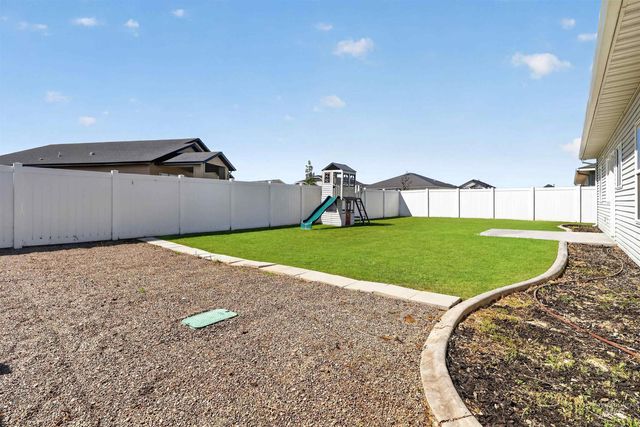 471 Southwood Ave W, Twin Falls, ID 83301