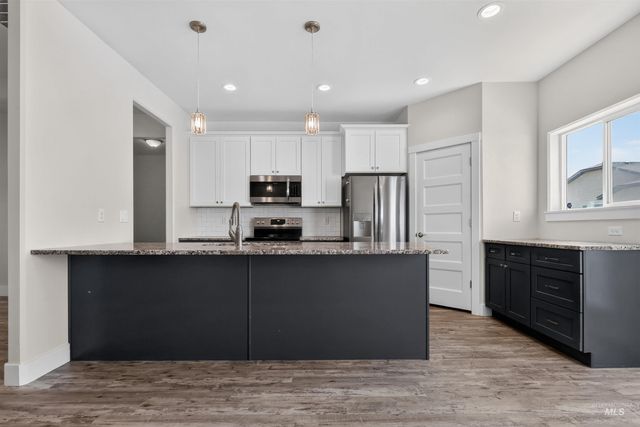 471 Southwood Ave W, Twin Falls, ID 83301