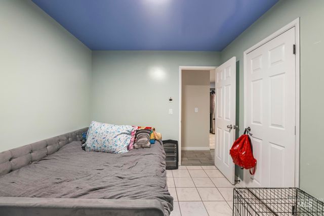 403 3rd Ave W, Jerome, ID 83338