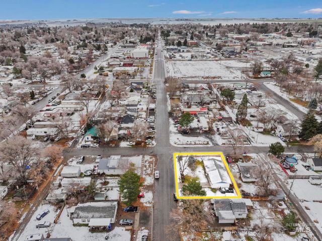 403 3rd Ave W, Jerome, ID 83338