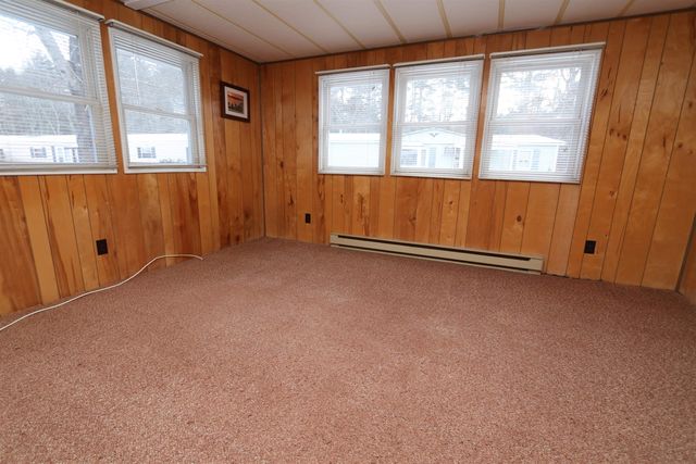 911 Camelot Drive, Exeter, NH 03833