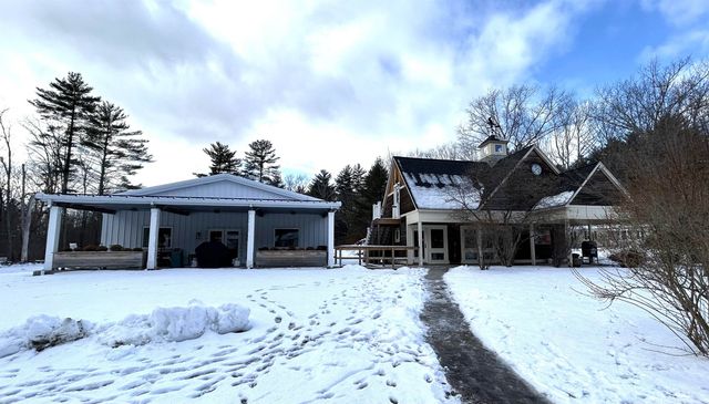 911 Camelot Drive, Exeter, NH 03833