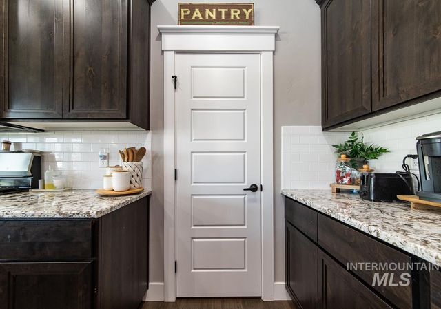 18103 N Timberlake Pl, Nampa, ID 83687