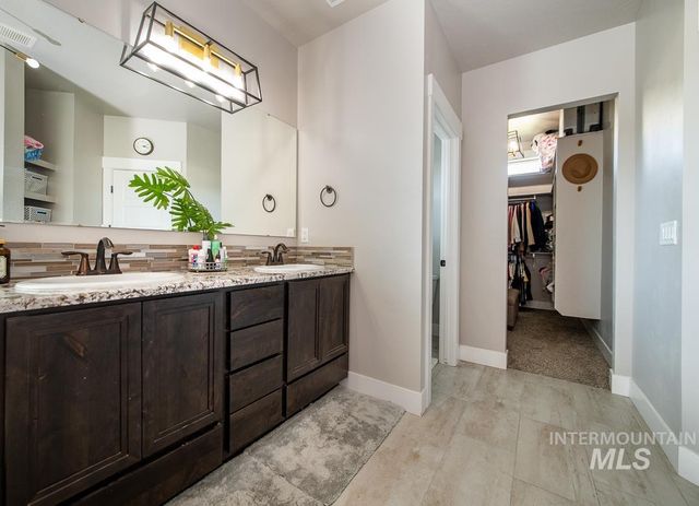 18103 N Timberlake Pl, Nampa, ID 83687