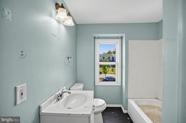 6142 RADECKE AVE, Baltimore, MD 21206