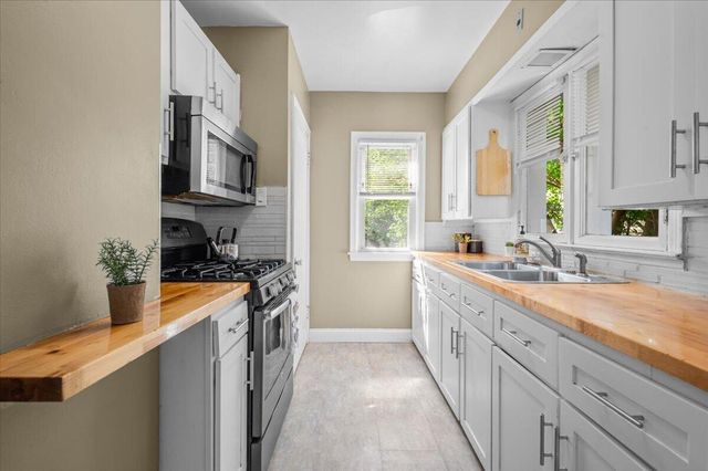 1319 Diamond Avenue Ne, City Of Grand Rapids, MI 49505