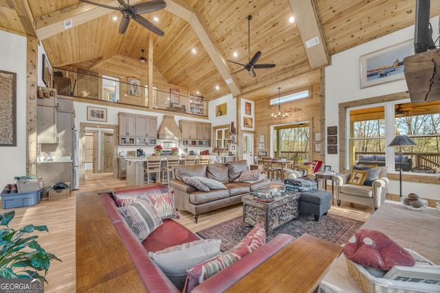 1019 Hornets Bridge, Elberton, GA 30635