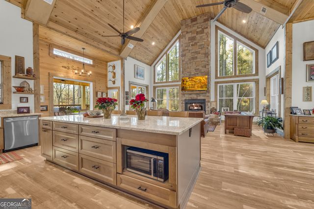 1019 Hornets Bridge, Elberton, GA 30635