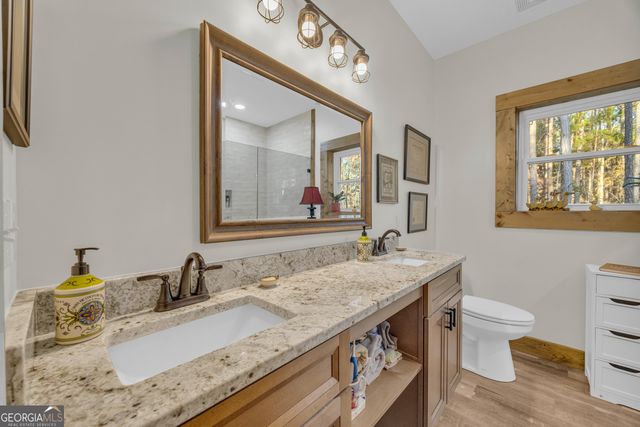 1019 Hornets Bridge, Elberton, GA 30635