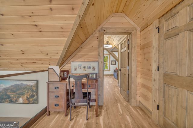 1019 Hornets Bridge, Elberton, GA 30635