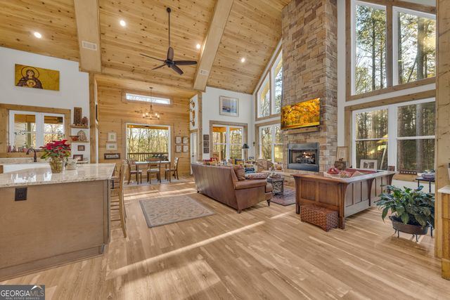 1019 Hornets Bridge, Elberton, GA 30635